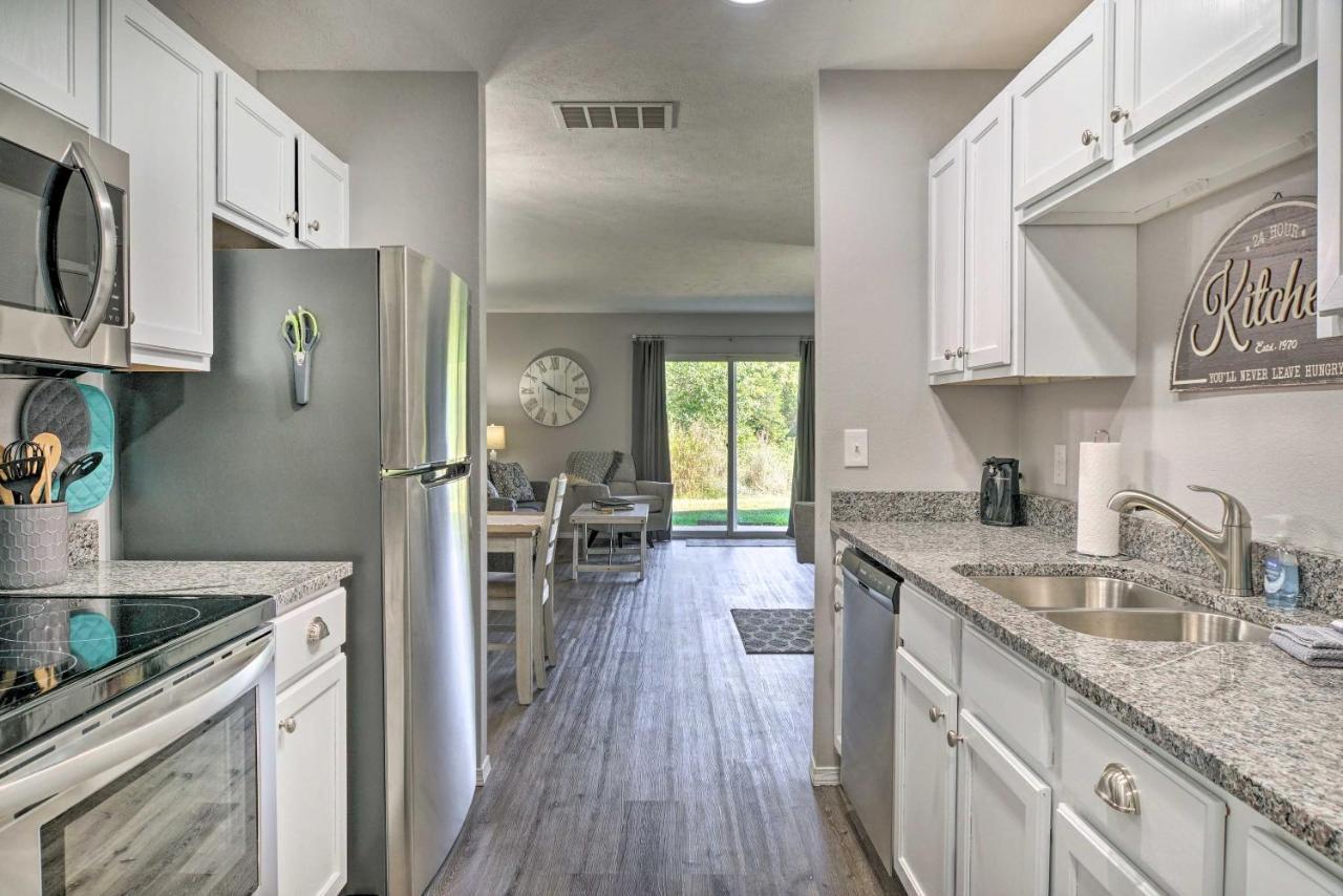 Cozy Condo With Pool Access, 5 Mi To Table Rock Lake Branson Exterior foto