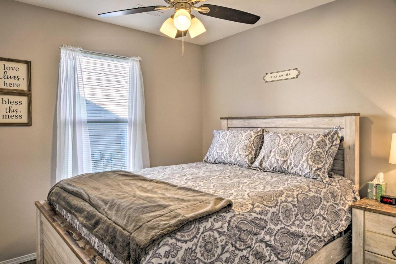Cozy Condo With Pool Access, 5 Mi To Table Rock Lake Branson Exterior foto
